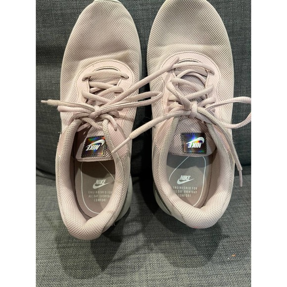 Women’s Nike Tanjun Plumb Chalk size 10 - Picture 5 of 6